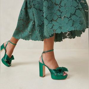 Natalia pleated platform sandal